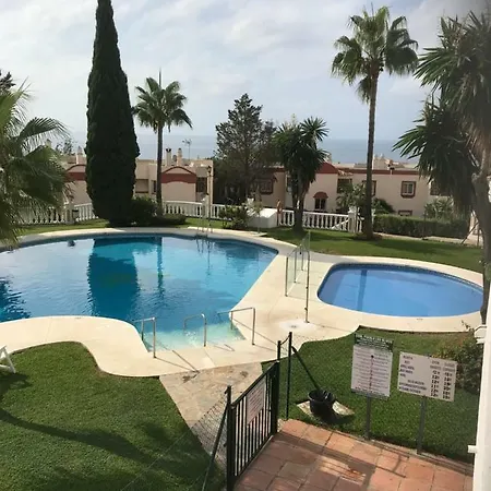 Pueblo Los Olivos Apartman *