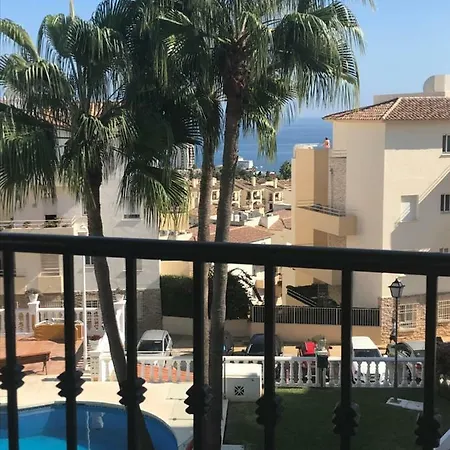 Pueblo Los Olivos Sitio de Calahonda